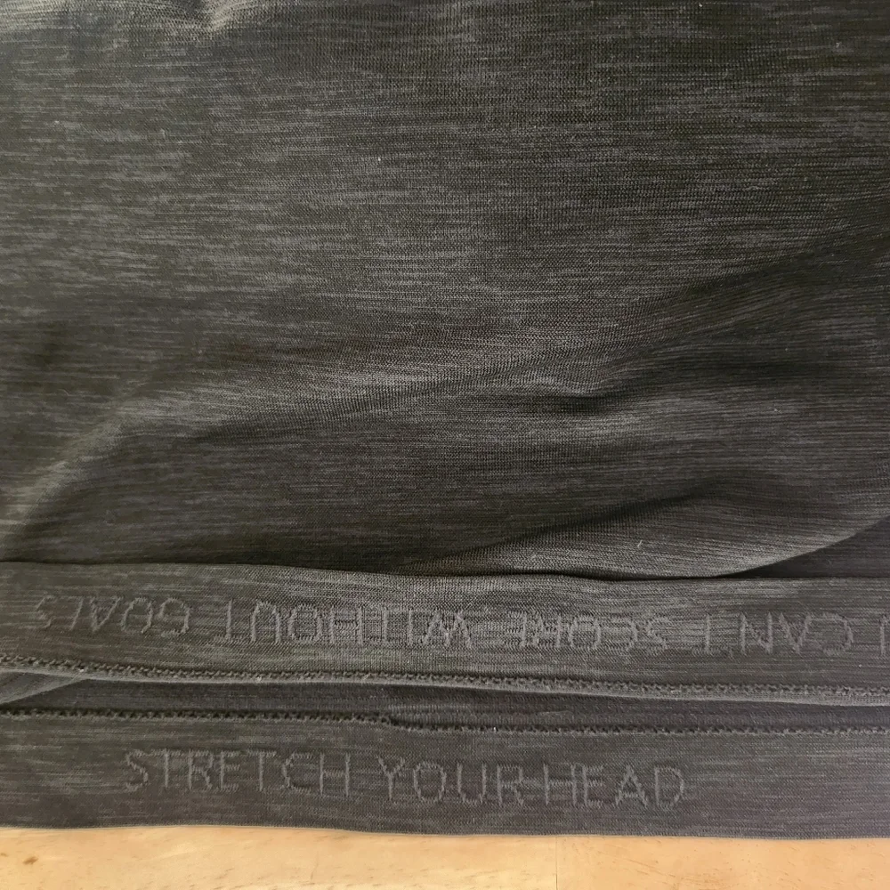 Lululemon Metal Vent Tech 1/2 Zip - Picture 5 of 6